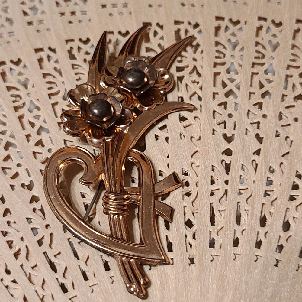Unique Pin Brooch